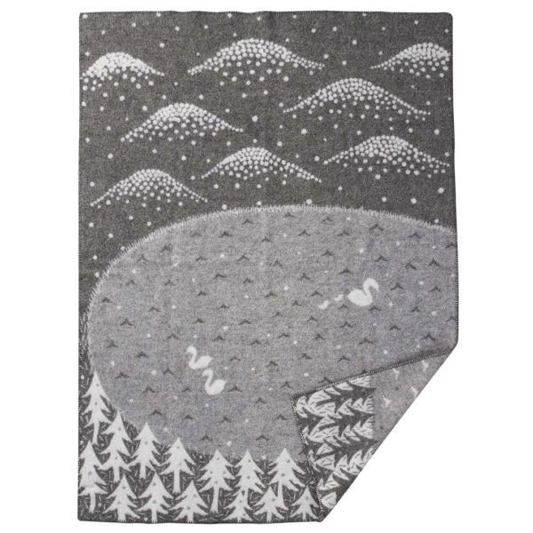 Lake in the Valley – Grey Blanket